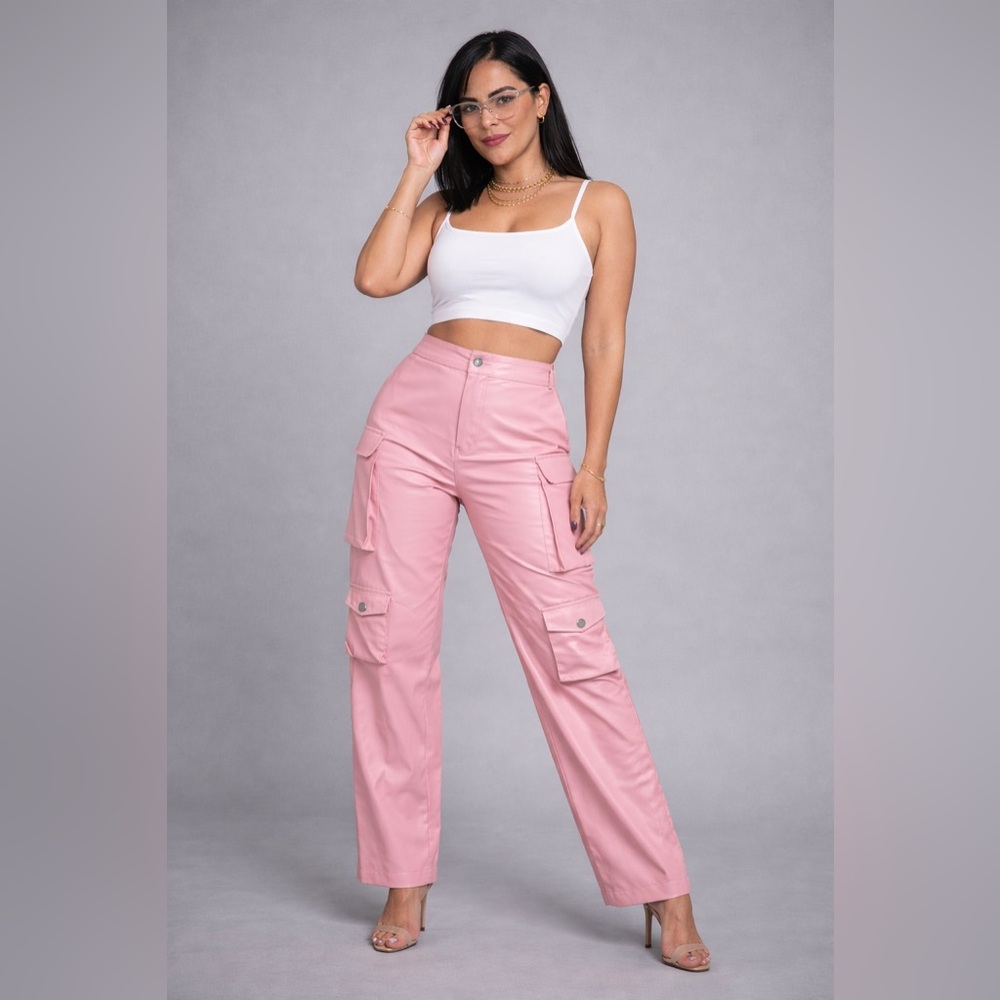 💞 Blush Power Luxe Cargo Pants - Picture 3 of 15
